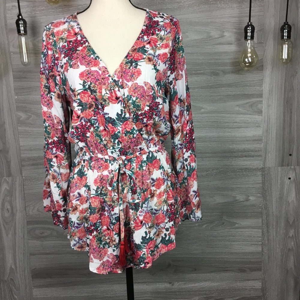 NWT Raga Floral Loose Fit Romper Size Med